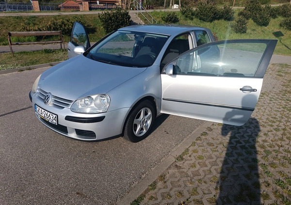 Volkswagen Golf cena 9900 przebieg: 251207, rok produkcji 2004 z Pisz małe 46